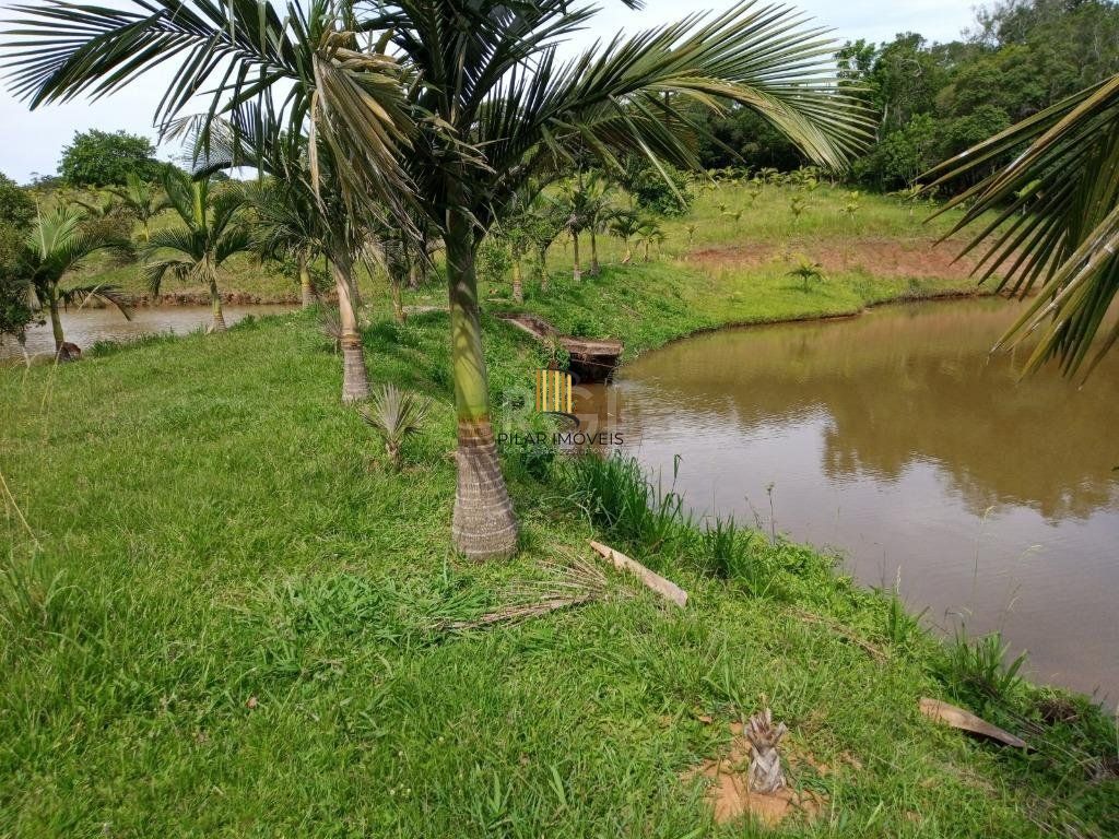 Boletto Imóveis vende Sitio na RS, Com 7 casas, 2 comerciais, excelente local para vários seguimento fácil acesso , rota para gramado, R$3.900,000,00