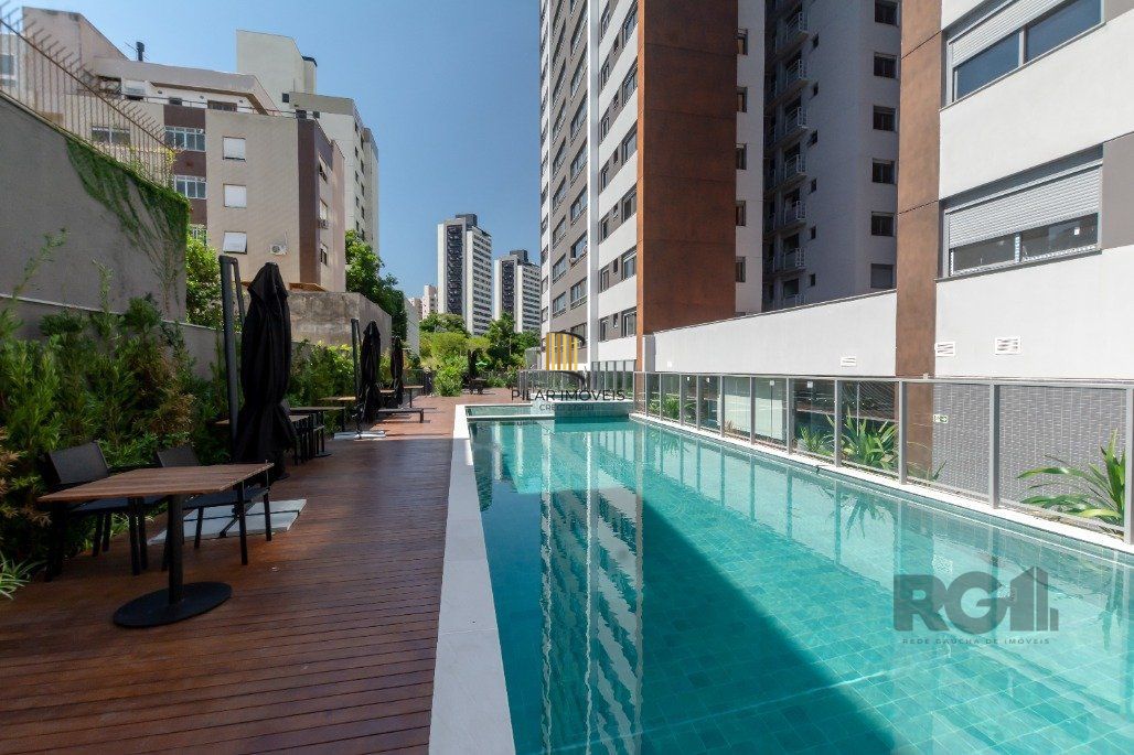 Apartamento 3 dorms. no Jardim Botânico, com infra completa e 2 vagas separadas