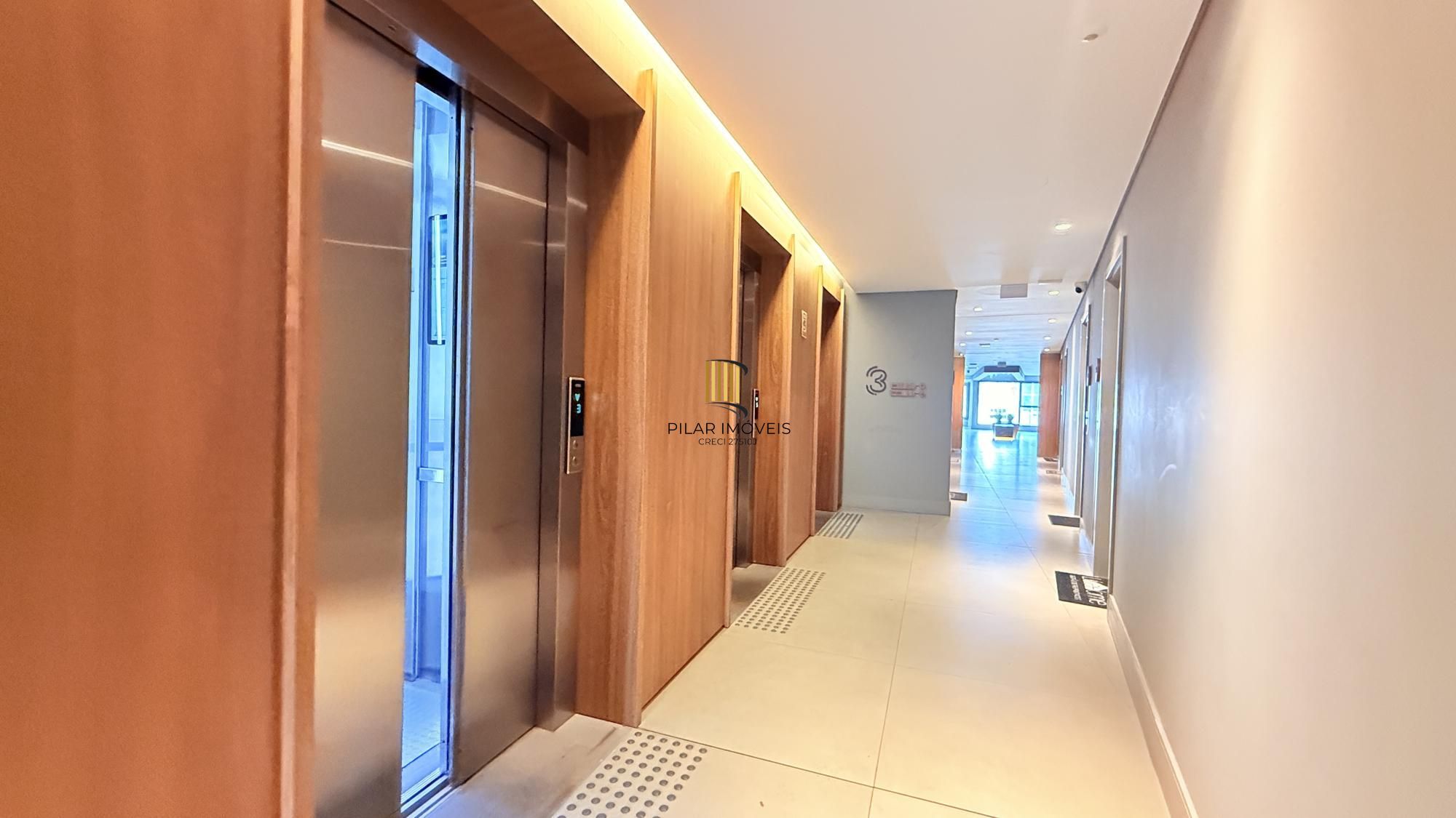 Excelente Apartamento à venda - R$588.800,00 - Bairro Auxiliadora / Porto Alegre -