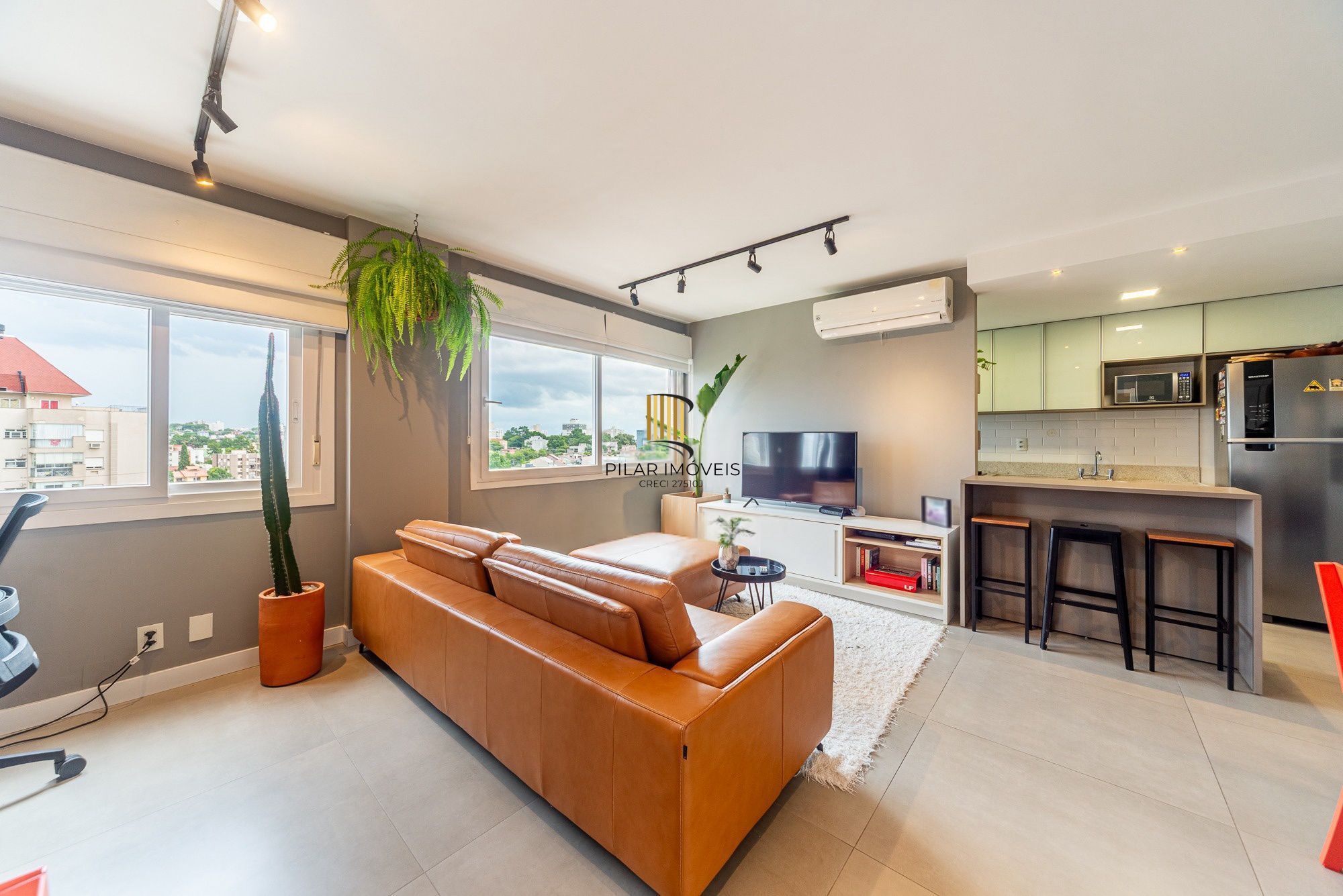 Apartamento mobiliado 60m² | 1 dormitório | Andar alto | Vista livre | 1 vaga