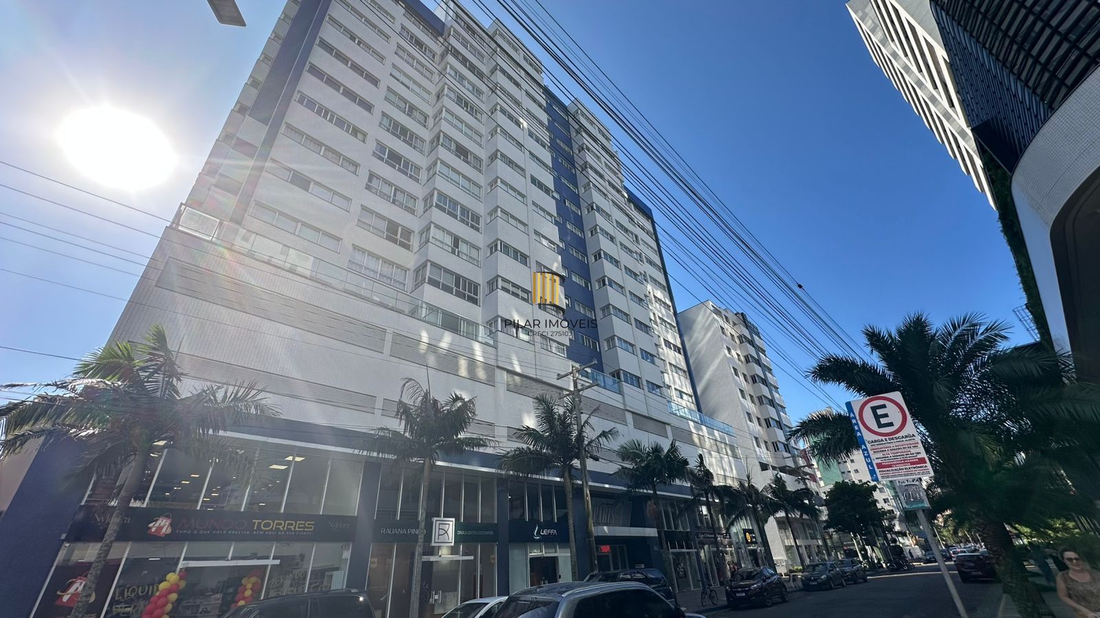 APARTAMENTO 3 DORMITÓRIOS MOBILIADO NO CENTRO DE TORRES RS