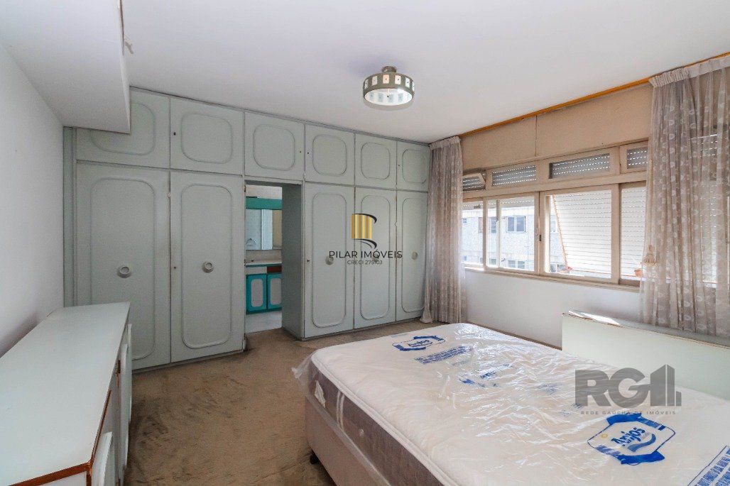 Apartamento para Comprar com 3 dormitórios com suíte e 195m² com até 4 vagas