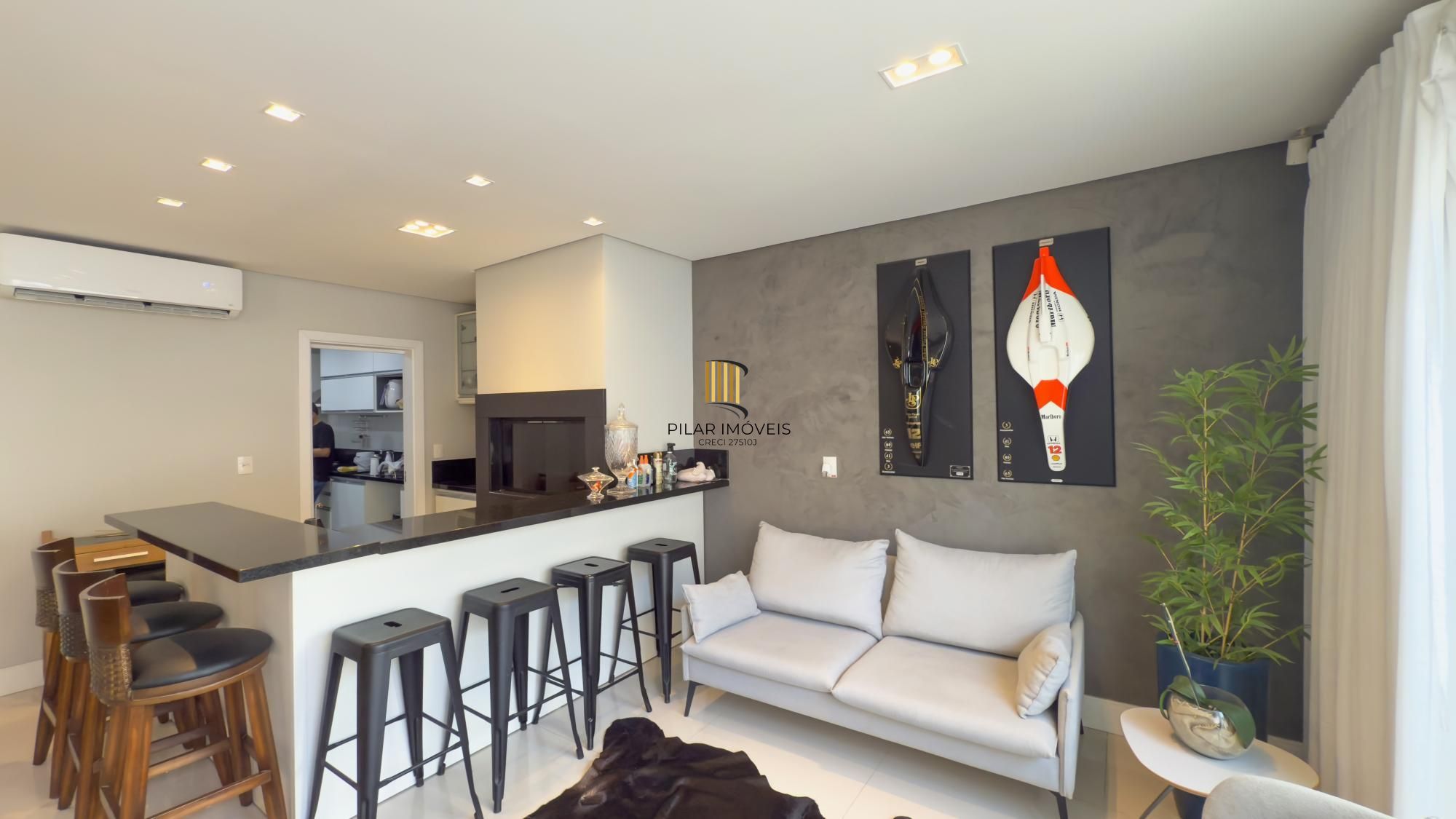 Casa para Comprar com 4 dormitórios, 386 m² - Chácara das Pedras - Porto Alegre