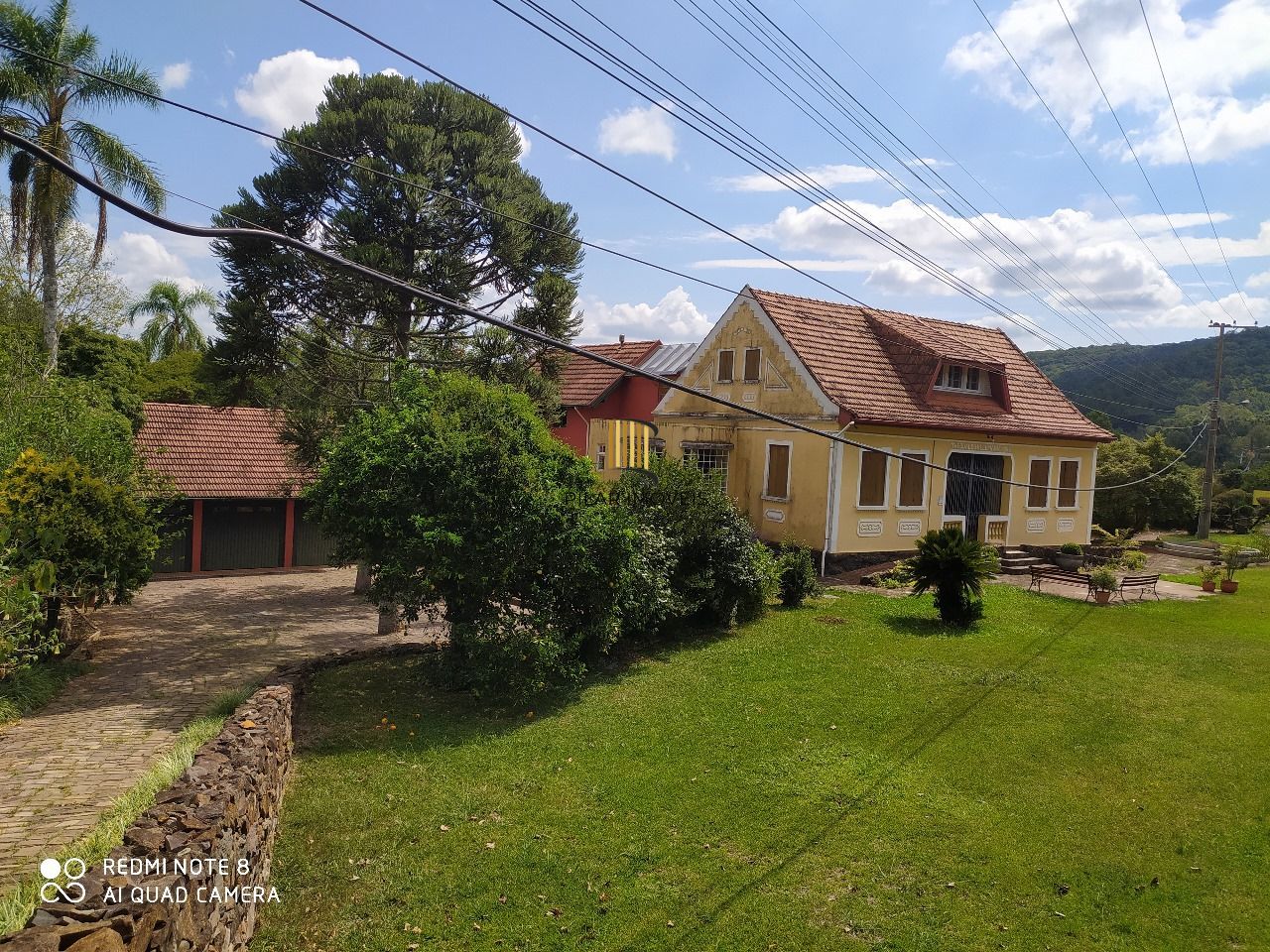 Área para comprar com casas Enxaimel em Nova Petrópolis.