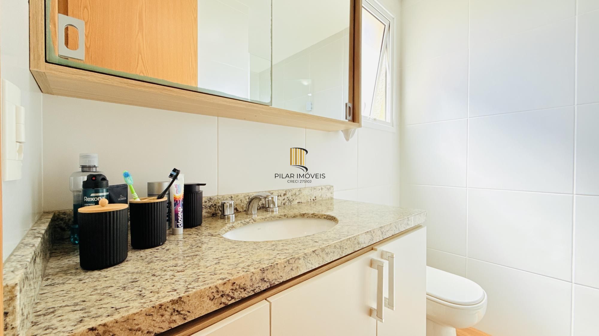 Excelente apartamento a venda com 2 dormitórios no bairro Passo d areia.