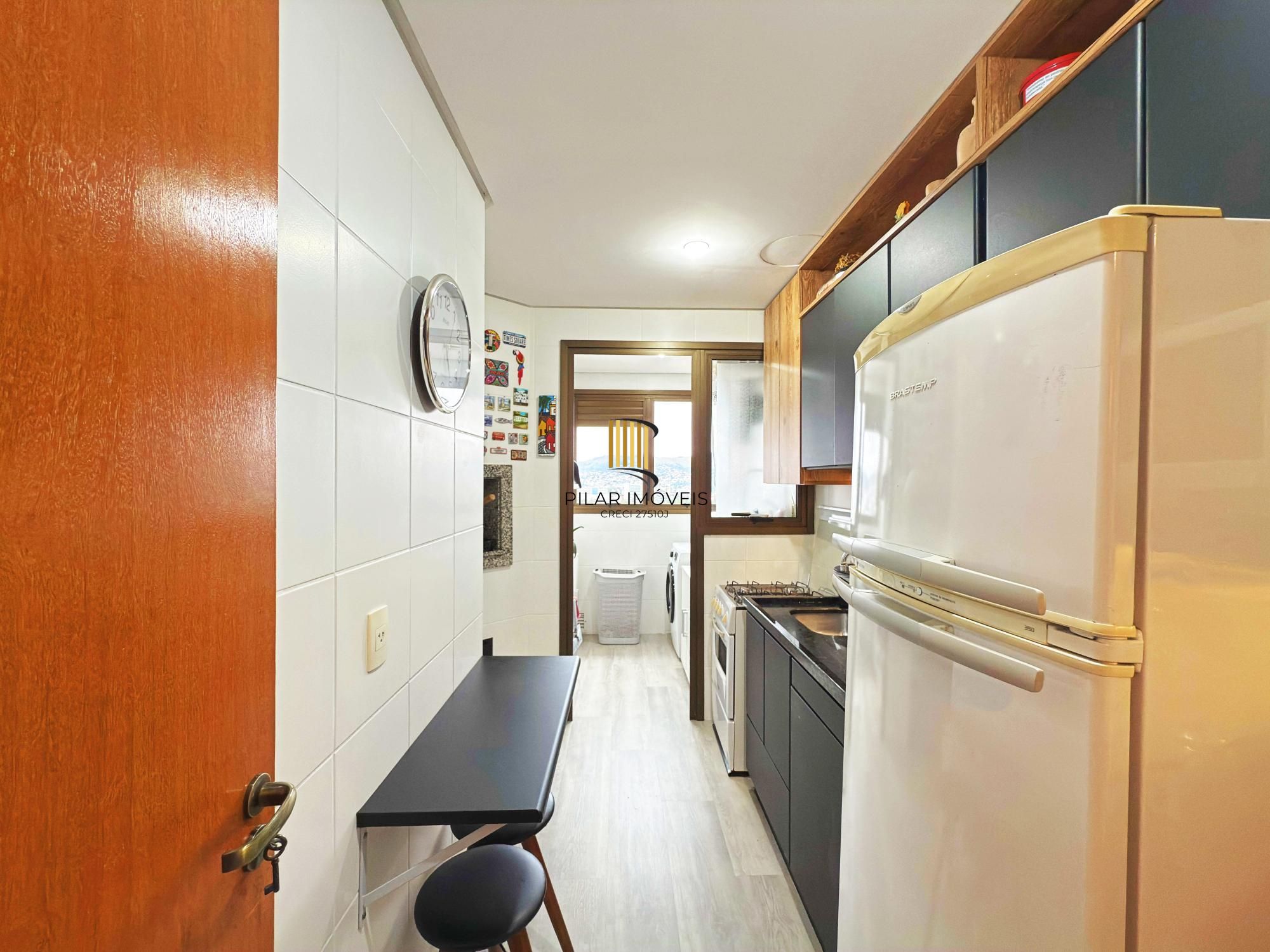 Apartamento 3 Dormitórios com Suíte, Churrasqueira e Excelente Vista Petrópolis