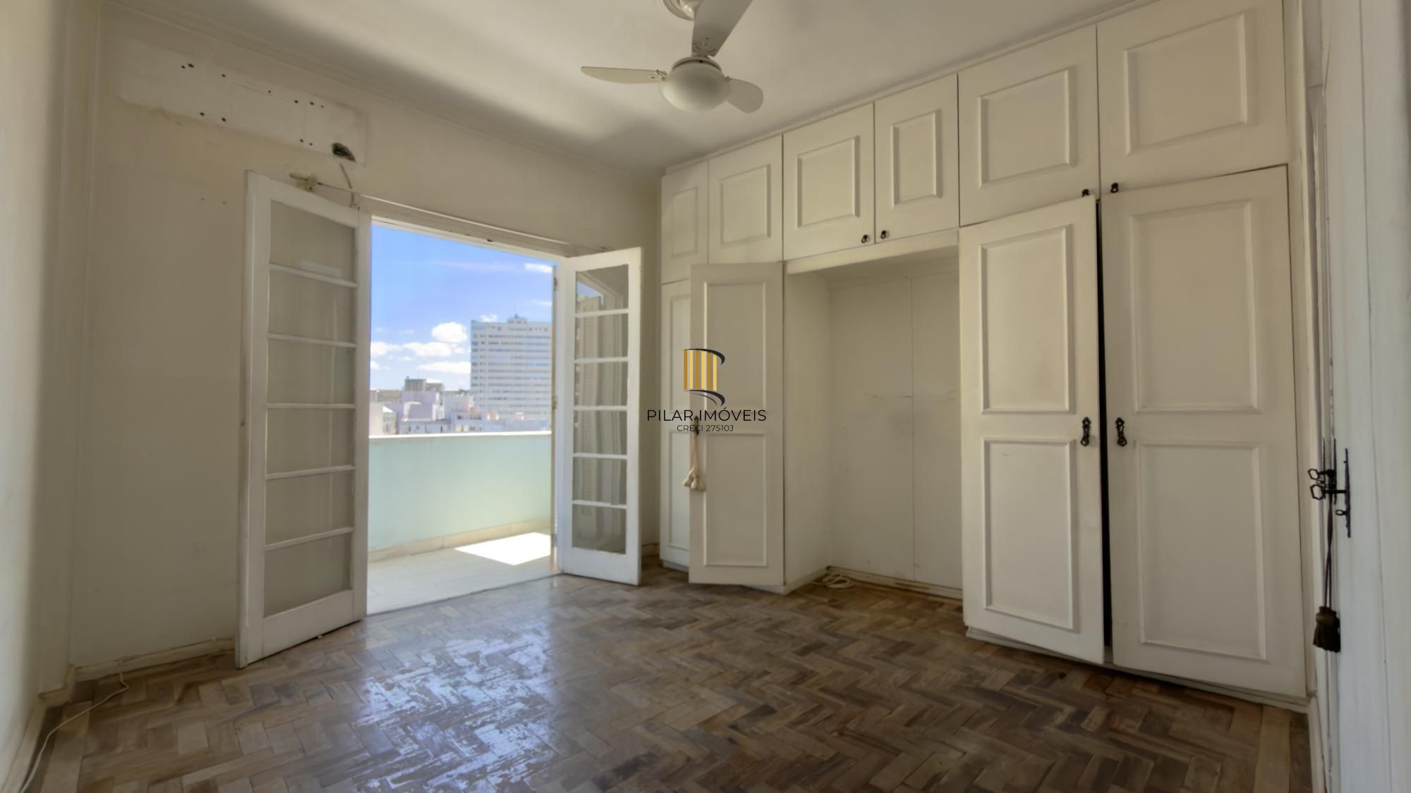 Apartamento 3 quartos para comprar no Ed. Jardim Sevigné. Centro Histórico.