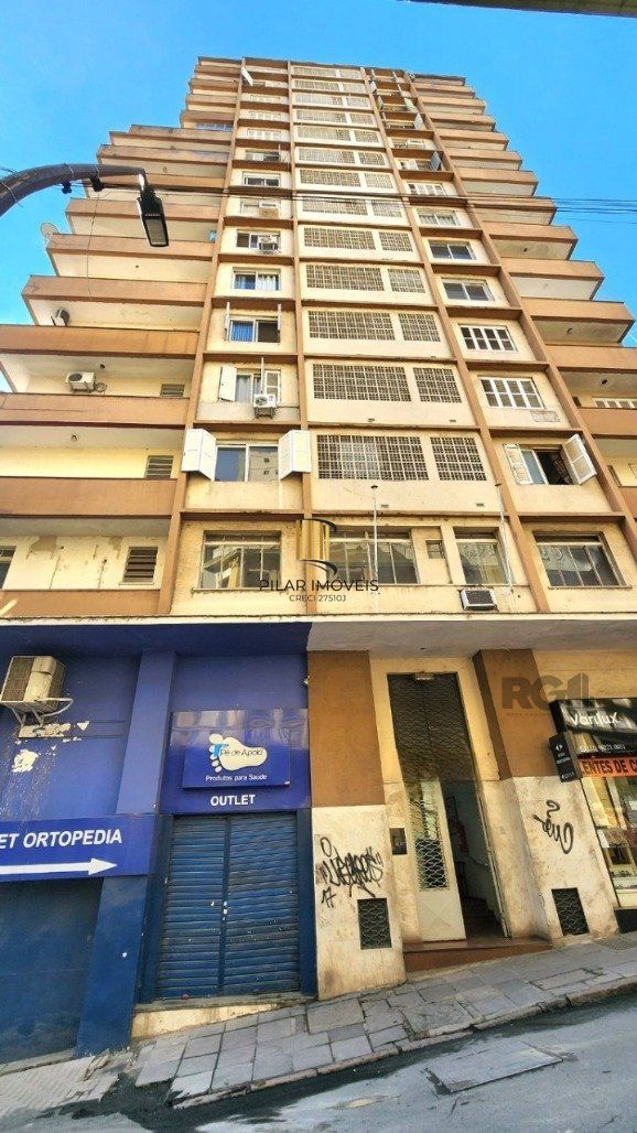 Apartamento para comprar com  68m²  no Centro Histórico
