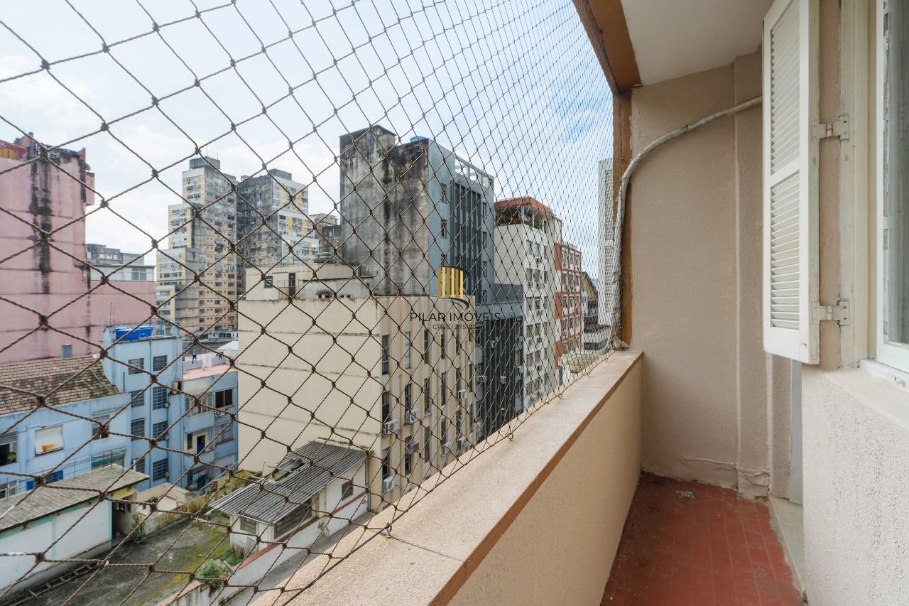 Apartamento para comprar com  68m²  no Centro Histórico