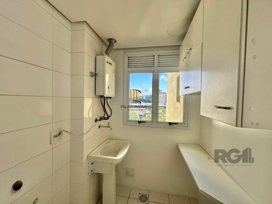 Apartamento no Residencial Urbano Ipiranga  a venda no bairro Partenon com 3 dormitórios sendo 1 suíte.