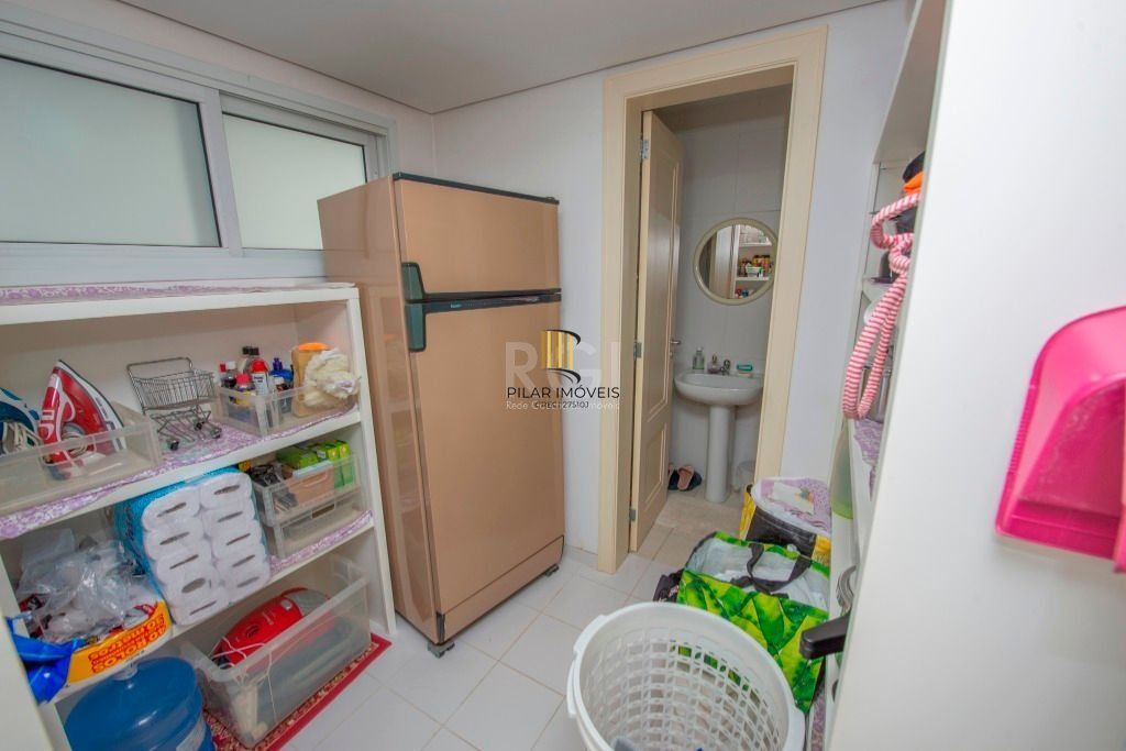 Casa para comprar Com 4 dormitórios , 431 m²- Três Figueiras - Porto Alegre/RS