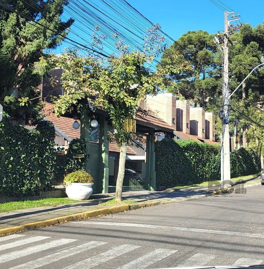 Casa Residencial para Comprar no centro de Gramado