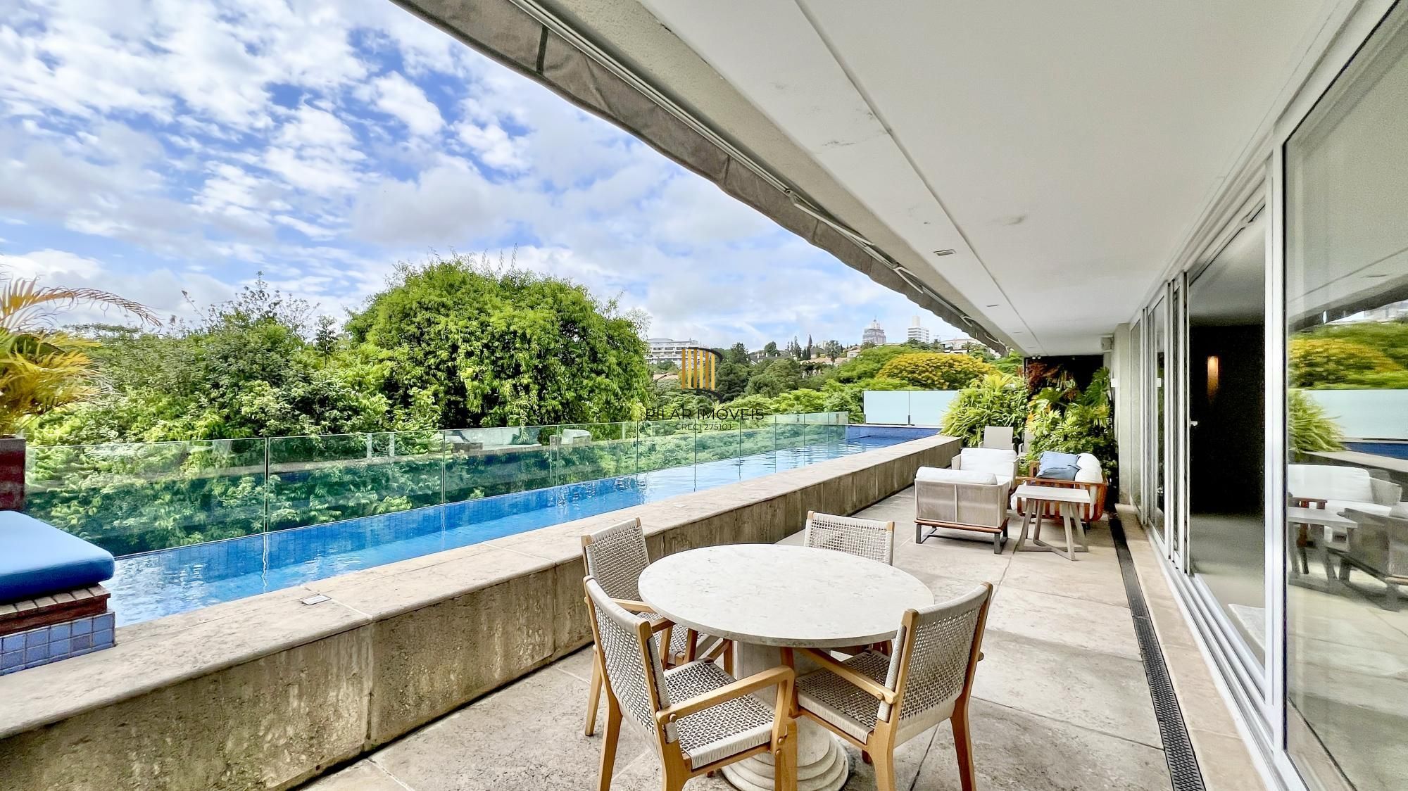 Mansão Suspensa Mobiliada no Las Piedras com piscina e vista para a mata nativa