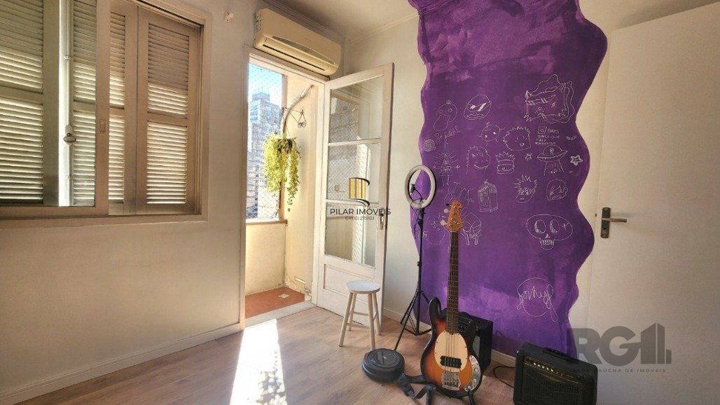 Apartamento para comprar com  68m²  no Centro Histórico