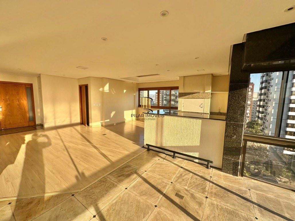 Apartamento com 4 suítes no Bairro Rio Branco semi-mobiliado com vista 360 graus