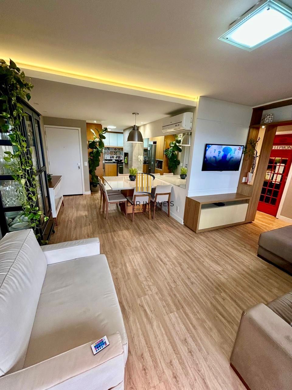 Excelente apartamento mobiliado no bairro Tristeza com 3d para comprar