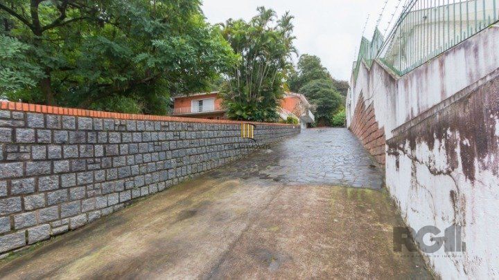 Casa, 1873 M² para Comprar com 4 Dormitórios e 6 Vagas Estacionamento