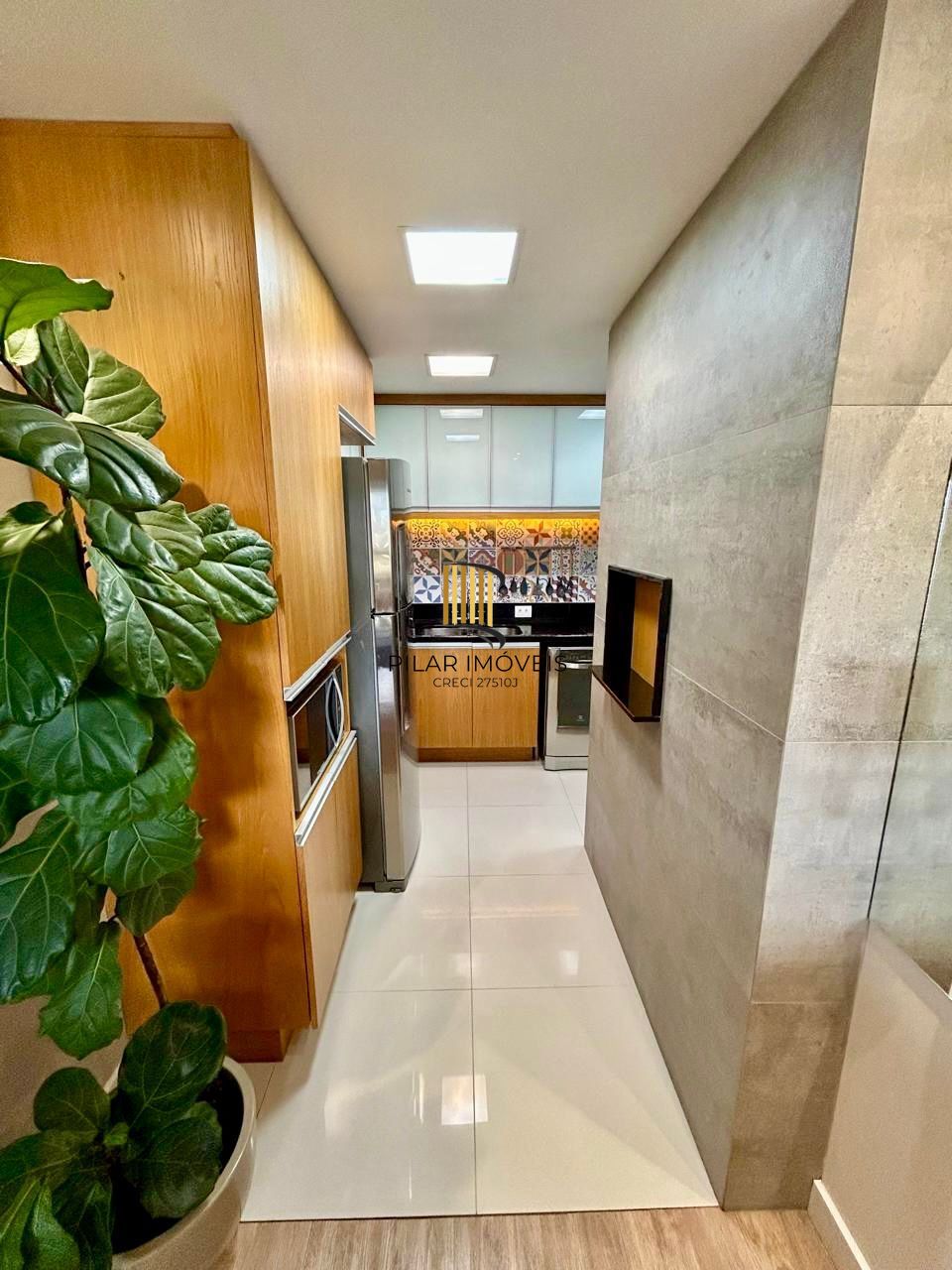 Excelente apartamento mobiliado no bairro Tristeza com 3d para comprar