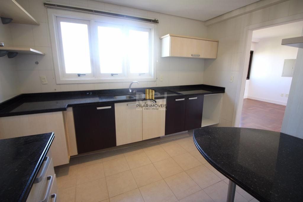 Linda Cobertura com 3 dormitórios para Comprar  com 331 m² - Bela Vista - Porto Alegre/RS