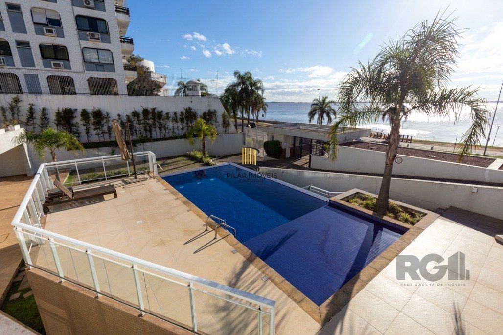 Casa Para comprar em Condomínio,3 dormitórios, deslumbrante vista para o Guaiba