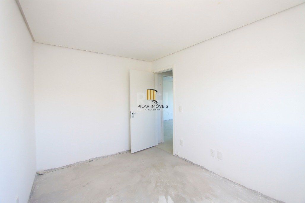 Apartamento Para Comprar no bairro Jardim Botânico com 2 quartos (1 suíte)