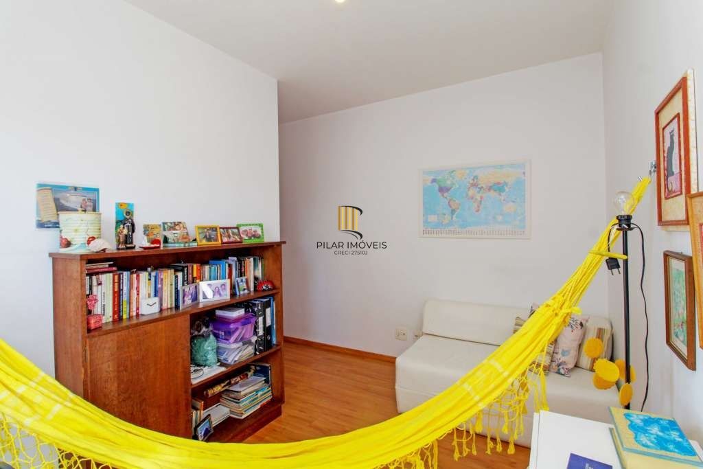 Apartamento 3 Dormitórios com Suíte, Churrasqueira e Excelente Vista Petrópolis