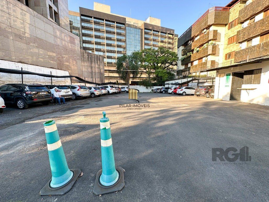 Terreno comercial para  Comprar no Bairro Auxiliadora, Porto Alegre.