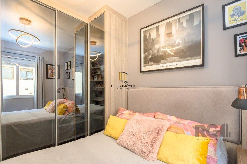 Apartamento à Venda - 137.74m², 3 dormitórios, sendo 3 suites, 2 vagas - Petrópolis