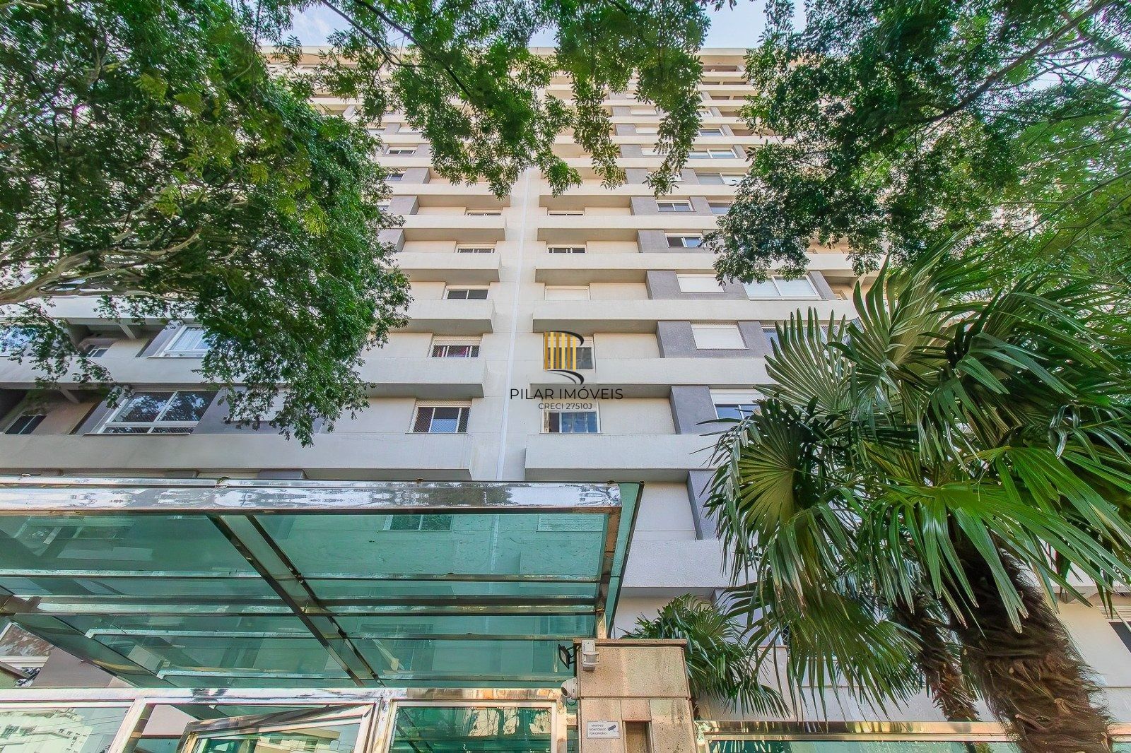 Apartamento 1 dormitório (reversível para 2) | Suíte | Semi Mobiliado