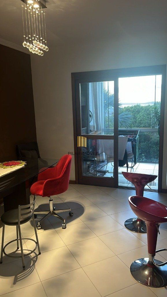 Casa mobiliada com 262m² no bairro Ipanema
