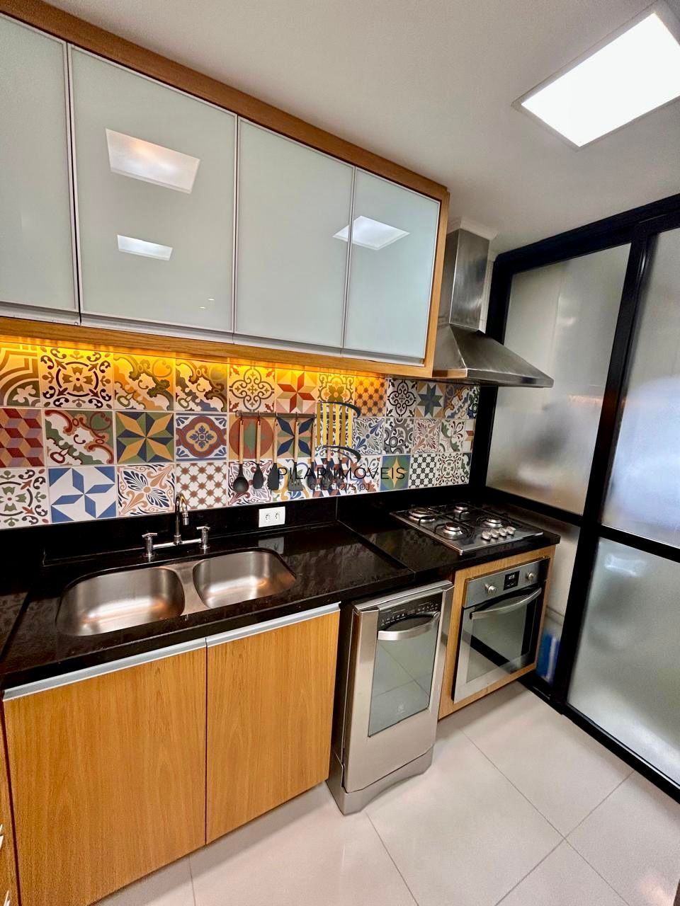 Excelente apartamento mobiliado no bairro Tristeza com 3d para comprar