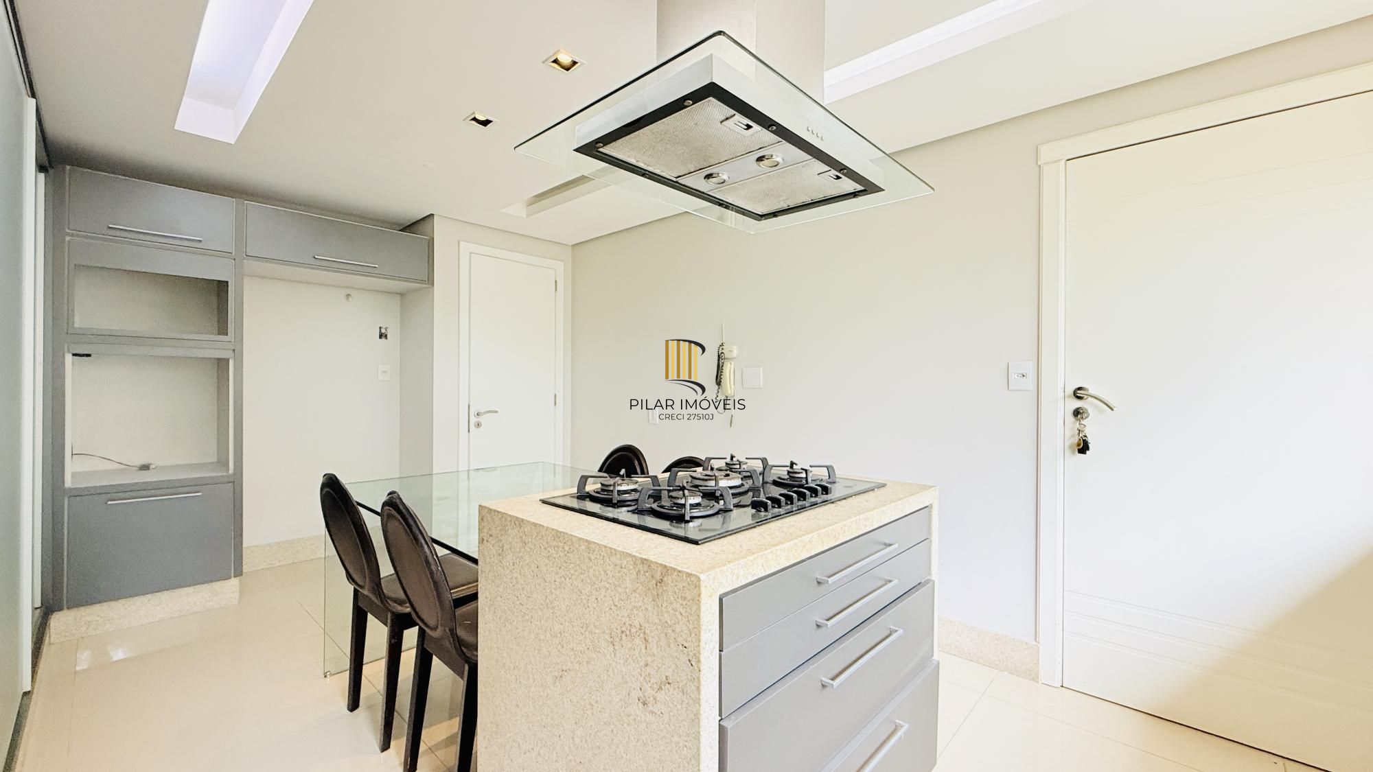 Cobertura Duplex de 318m com Piscina Privativa, Energia Solar e Vista Panorâmica