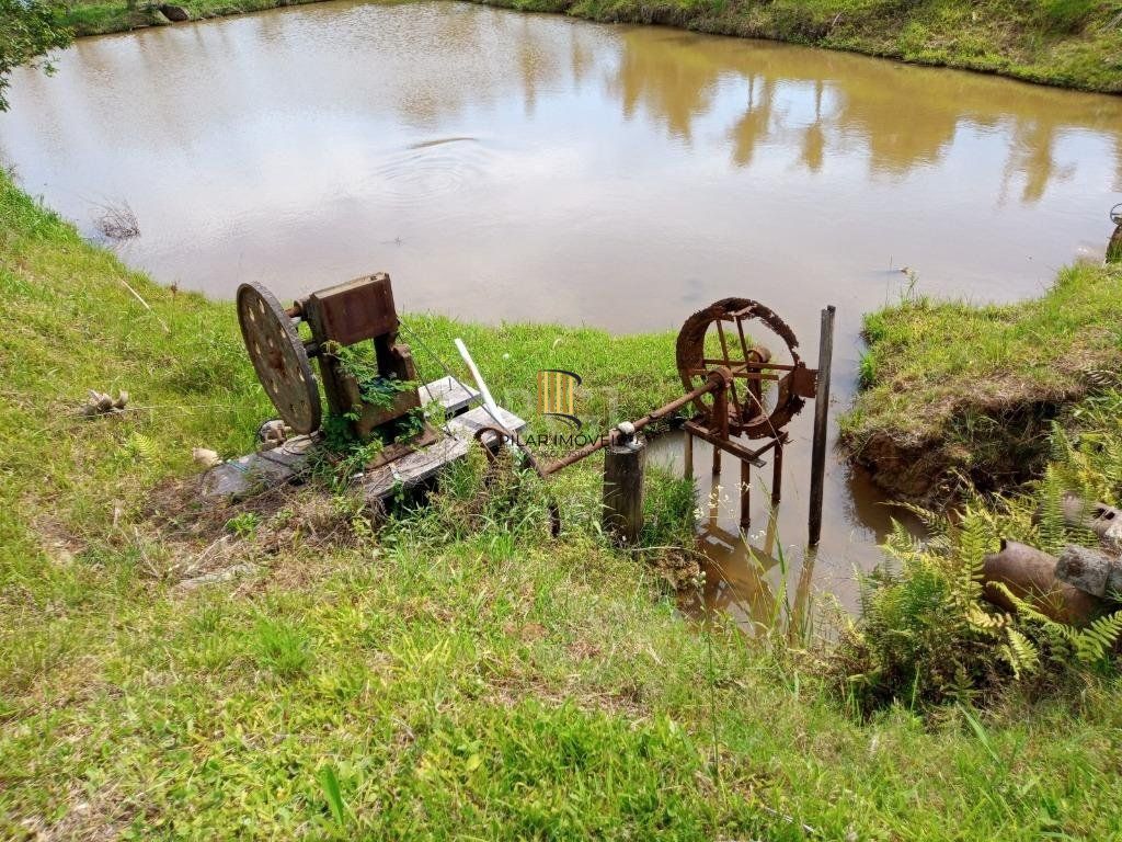 Boletto Imóveis vende Sitio na RS, Com 7 casas, 2 comerciais, excelente local para vários seguimento fácil acesso , rota para gramado, R$3.900,000,00
