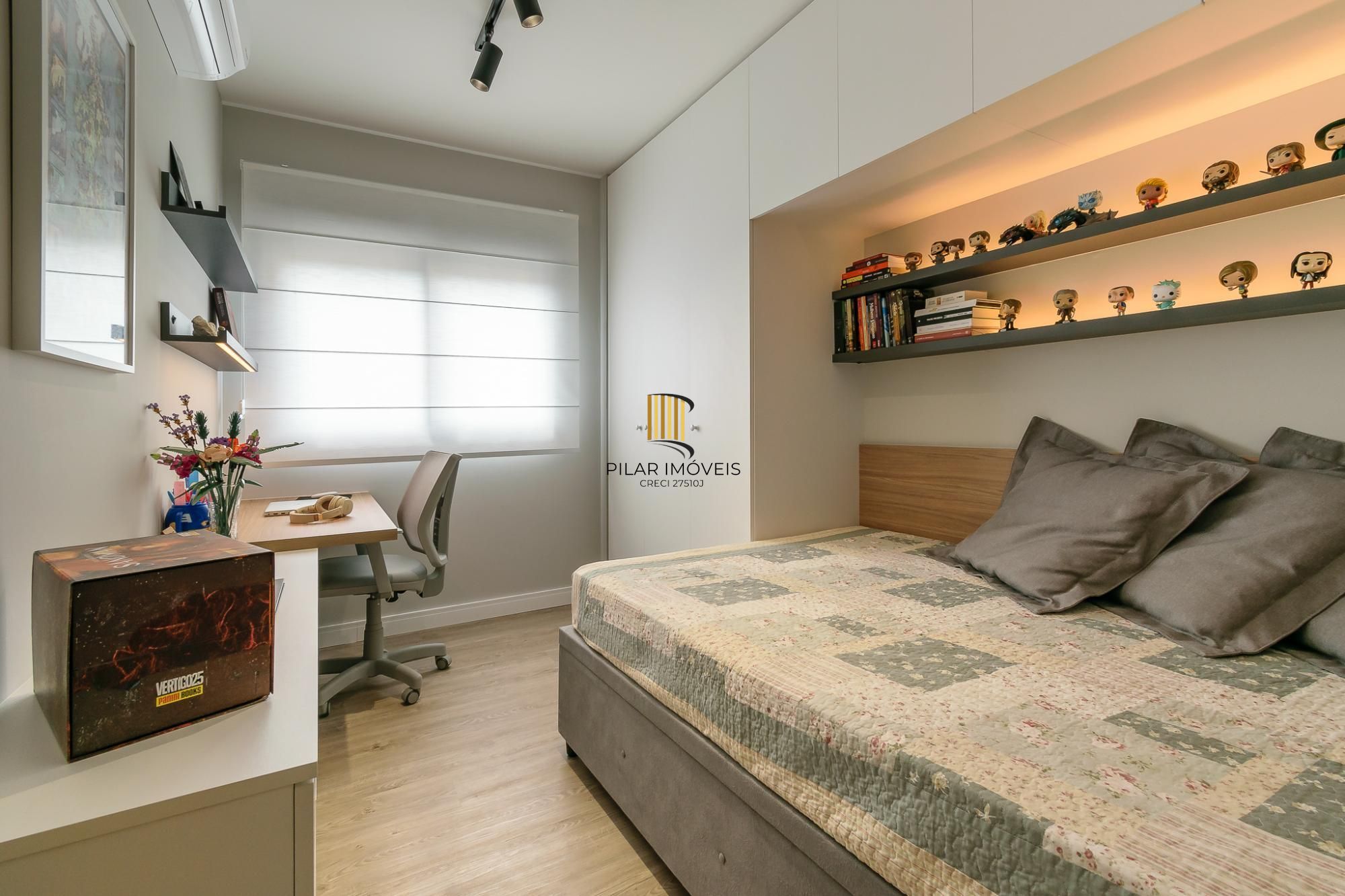 Apartamento com 2 dormitórios, 75m2 à venda no bairro farropilha