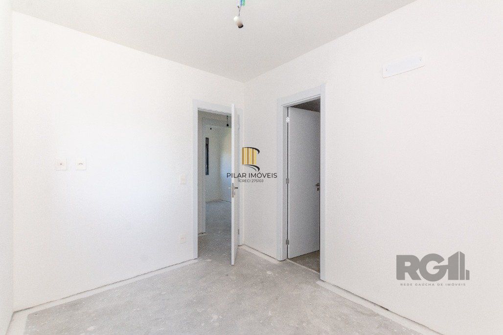 Apto de 3 suítes, andar alto, 115m² privativos com lavabo, cozinha americana e churrasqueira.