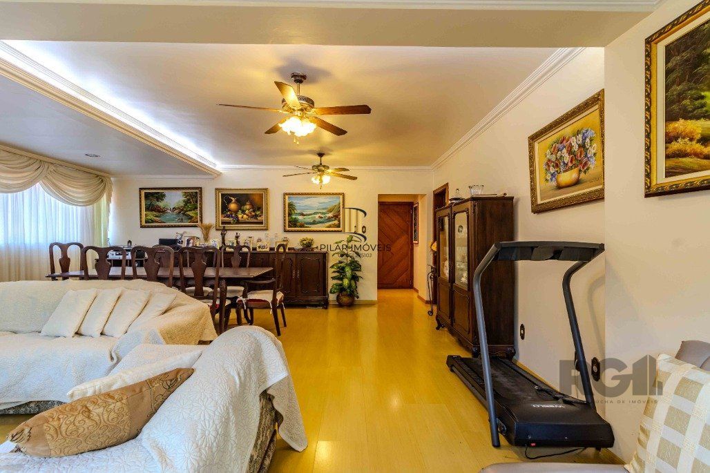 Apartamento 3 dormitórios e 2 vagas no Petrópolis, pertinho da Encol