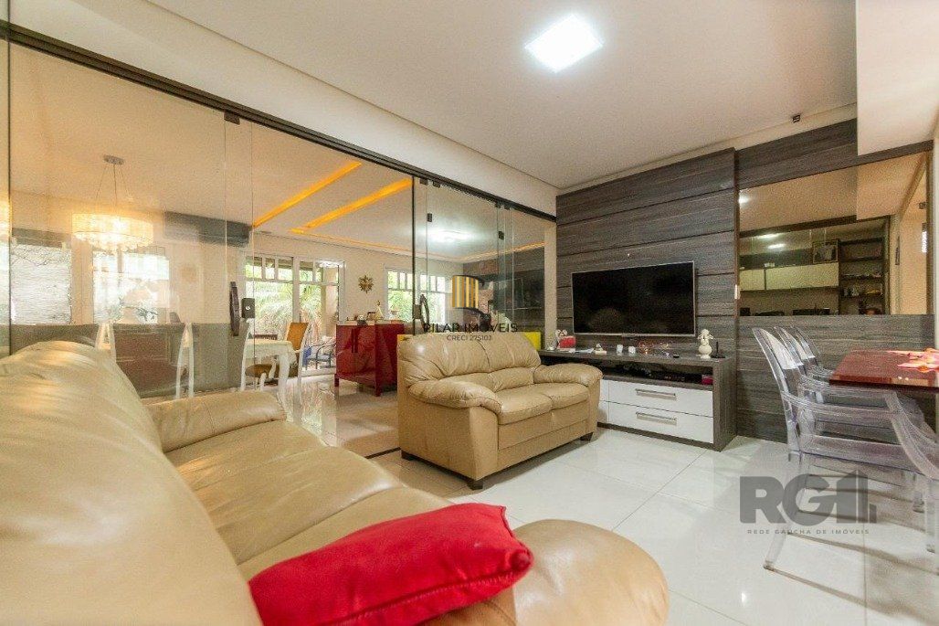 vende exelente casa com 442m² , 4 dormitórios Suíte, garagem para 4 carros