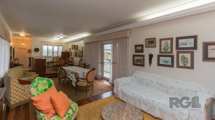 Casa, 1873 M² para Comprar com 4 Dormitórios e 6 Vagas Estacionamento