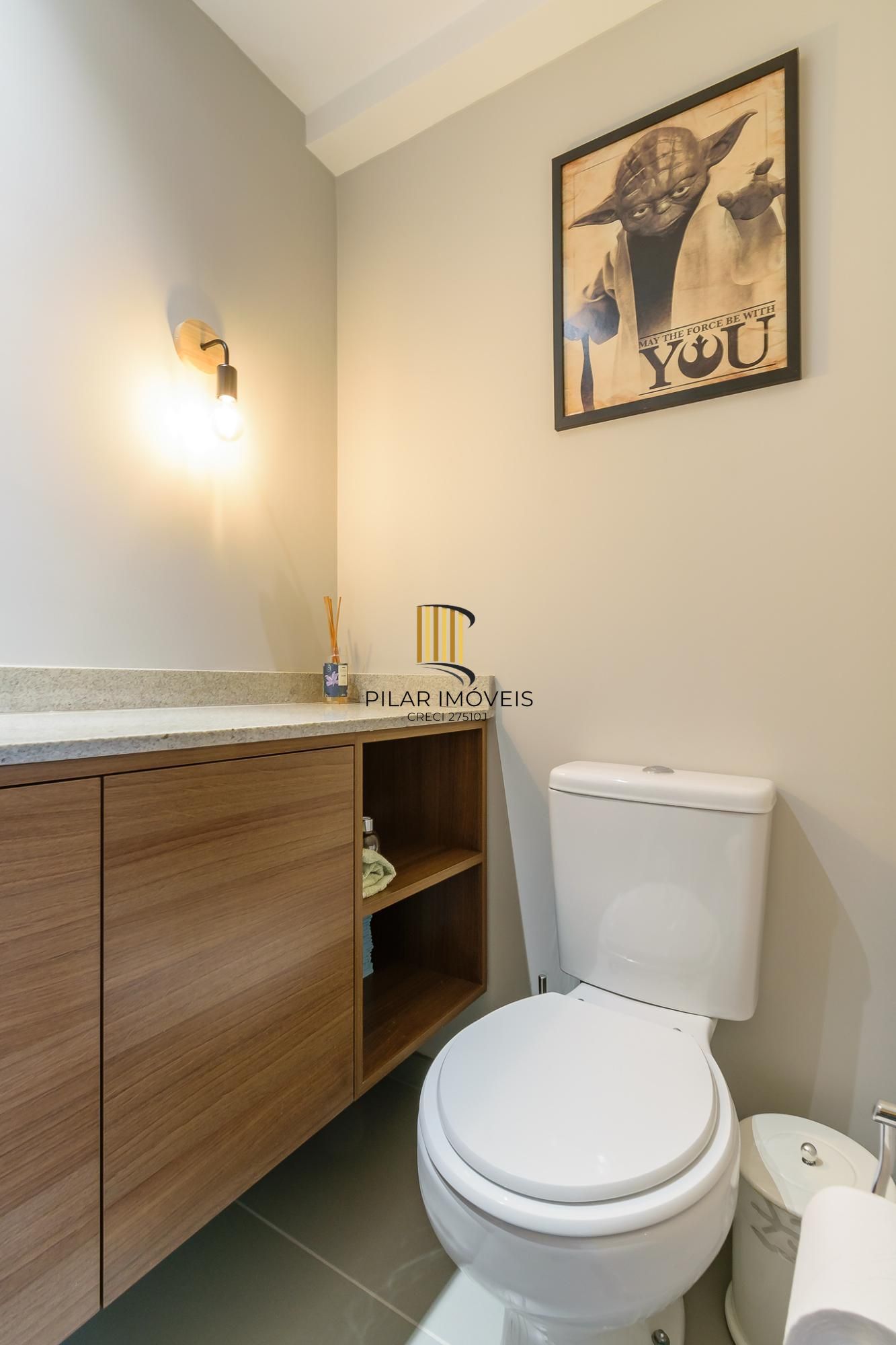 Apartamento com 2 dormitórios, 75m2 à venda no bairro farropilha