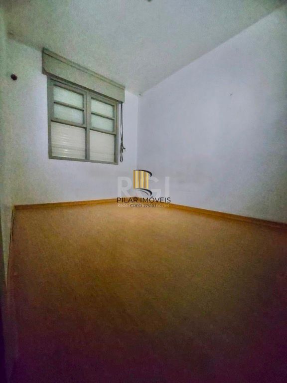 Apartamento Com 2 dormitórios Para comprar , 50 m² por R$ 170.000,00 - Cristal - Porto Alegre/RS