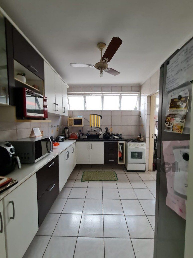 Amplo Apartamento 3 Dormitórios para comprar - Porto Alegre