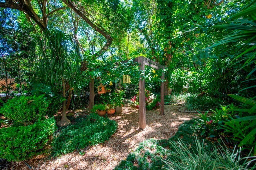 Casa para comprar Com 4 dormitórios , 431 m²- Três Figueiras - Porto Alegre/RS