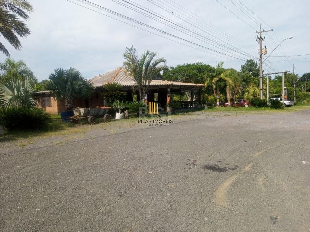 Boletto Imóveis vende Sitio na RS, Com 7 casas, 2 comerciais, excelente local para vários seguimento fácil acesso , rota para gramado, R$3.900,000,00
