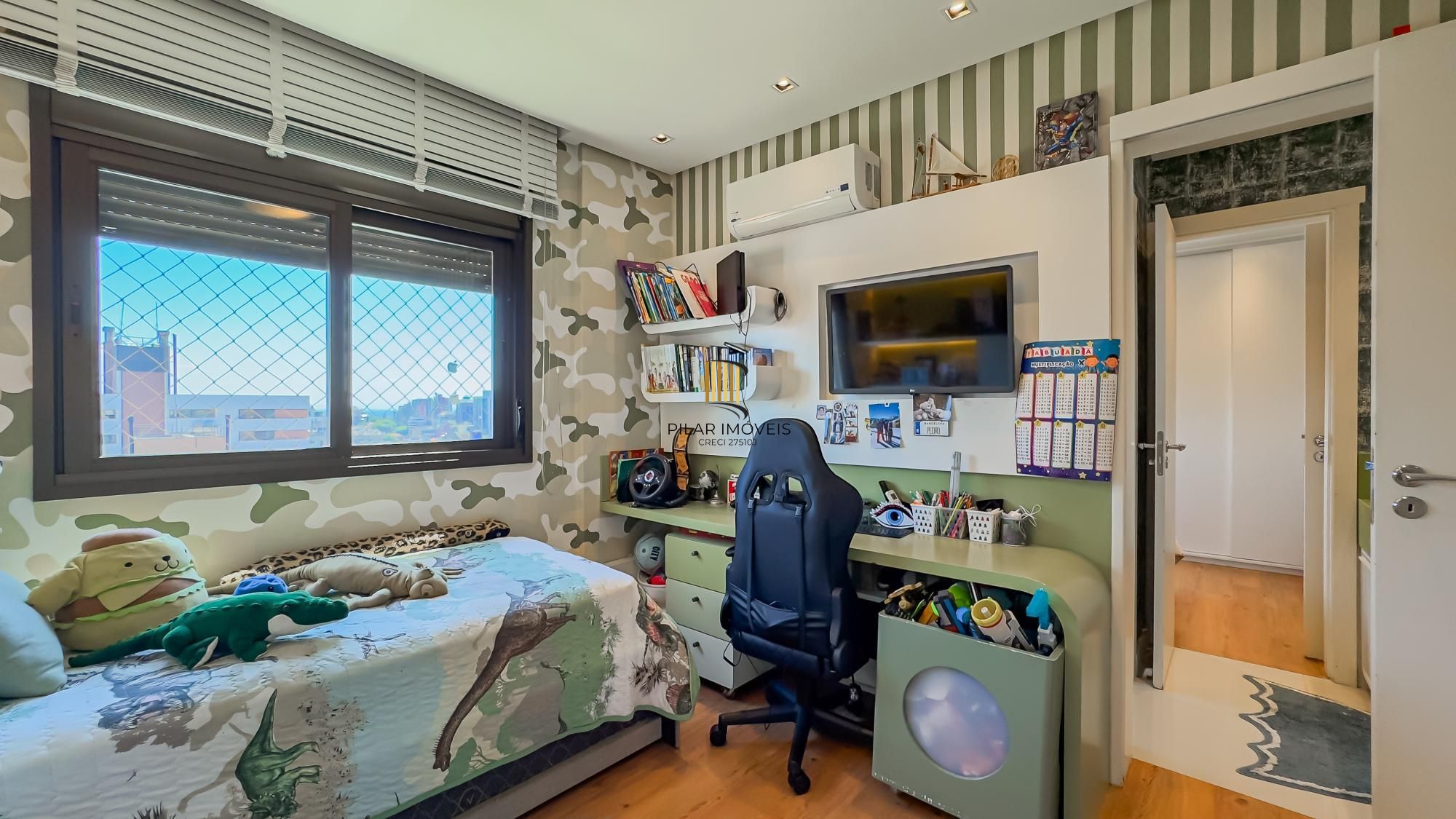 Apartamento de 3 dormitórios no bairro Mont Serrat