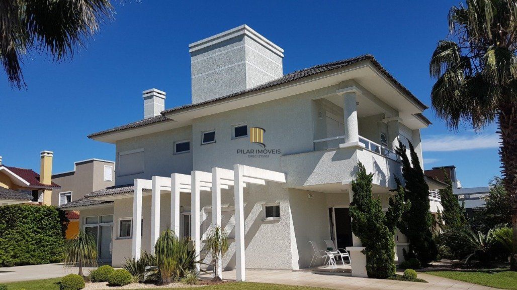 Casa para Comprar  no Condado de Capão com 5 suítes.