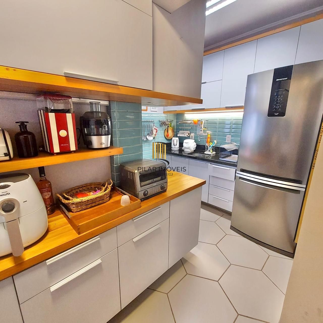 Excelente apartamento a venda semi mobiliado  no bairro Rio Branco.