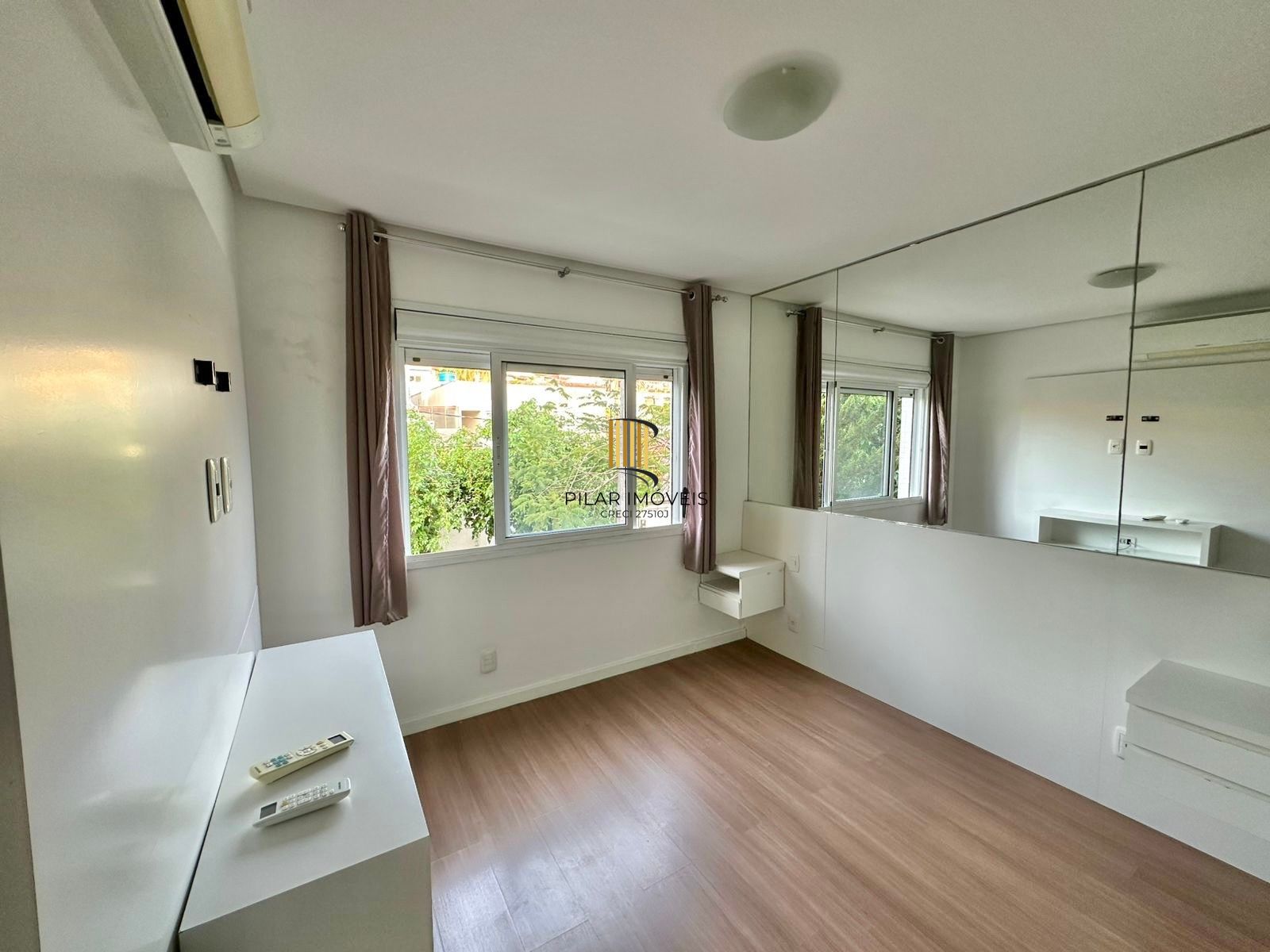 Apartamento com 2 dormitórios para comprar, 68,27 m² Chácara das Pedras - Porto Alegre/RS