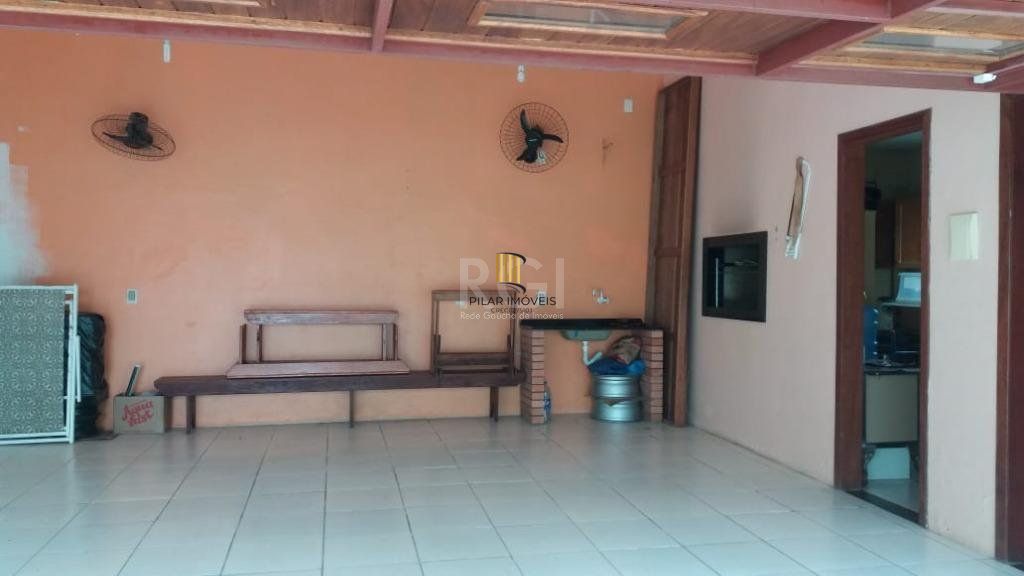 Casa com 3 dormitórios à venda, 230,11 m² por R$ 900.000,00 - Igara III - Canoas/RS