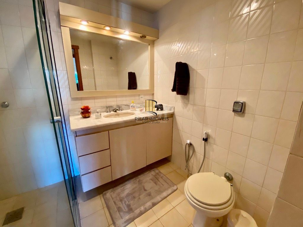 Apartamento Com 2 dormitórios Para comprar , 129 m² - Petrópolis - Porto Alegre