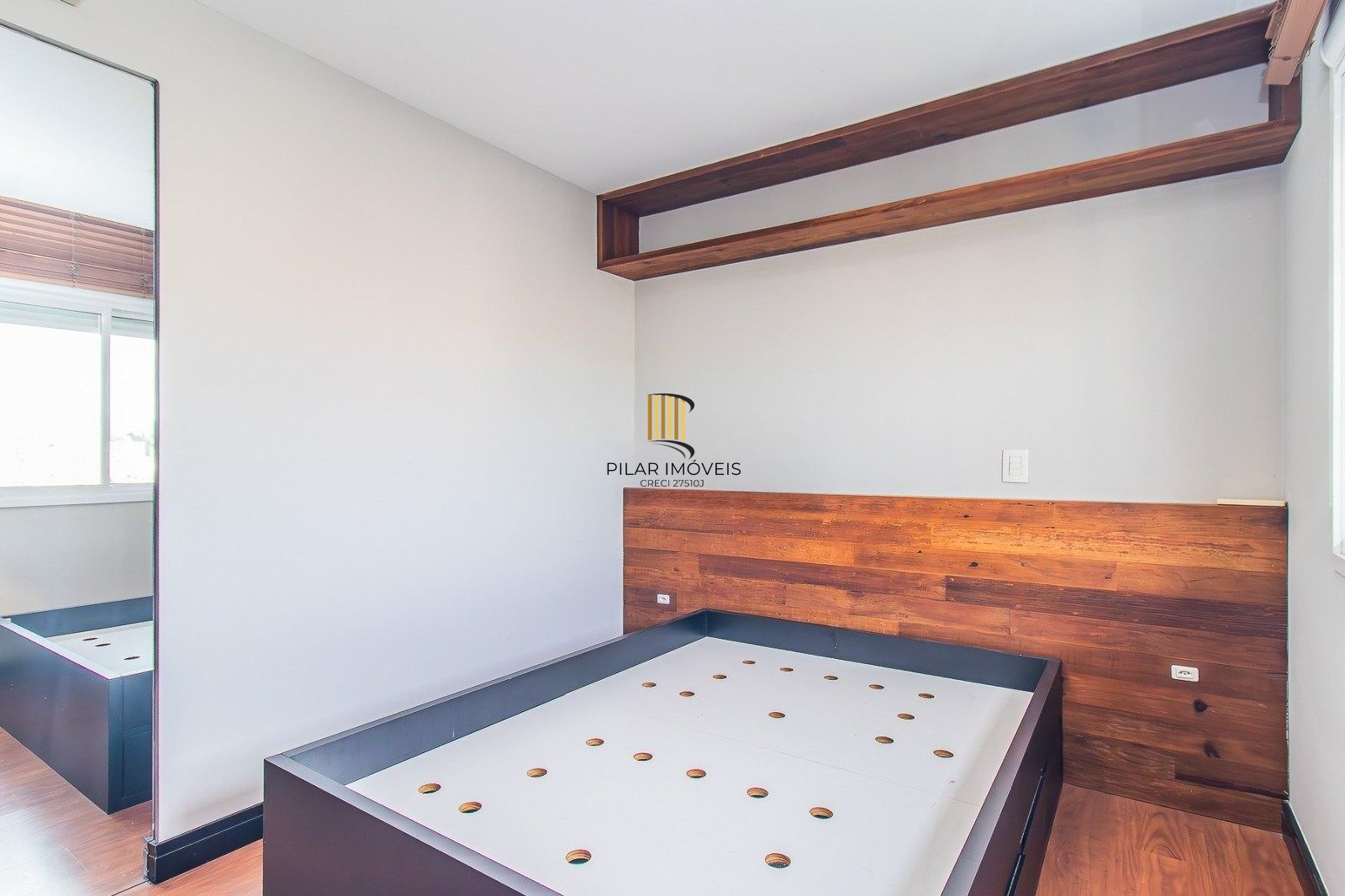 Apartamento 1 dormitório (reversível para 2) | Suíte | Semi Mobiliado